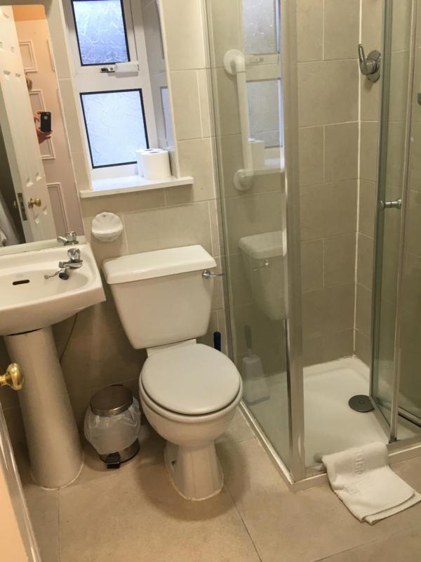 Double Room image 2