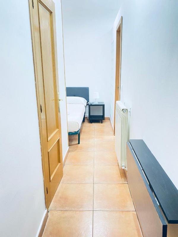 Double Room with Private Bathroom image 3