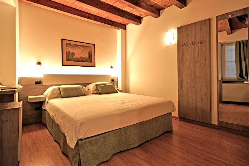 Double or Twin Room image 2