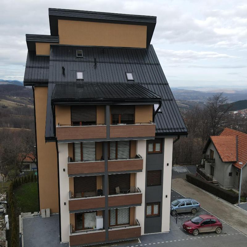 One-Bedroom Apartment image 2