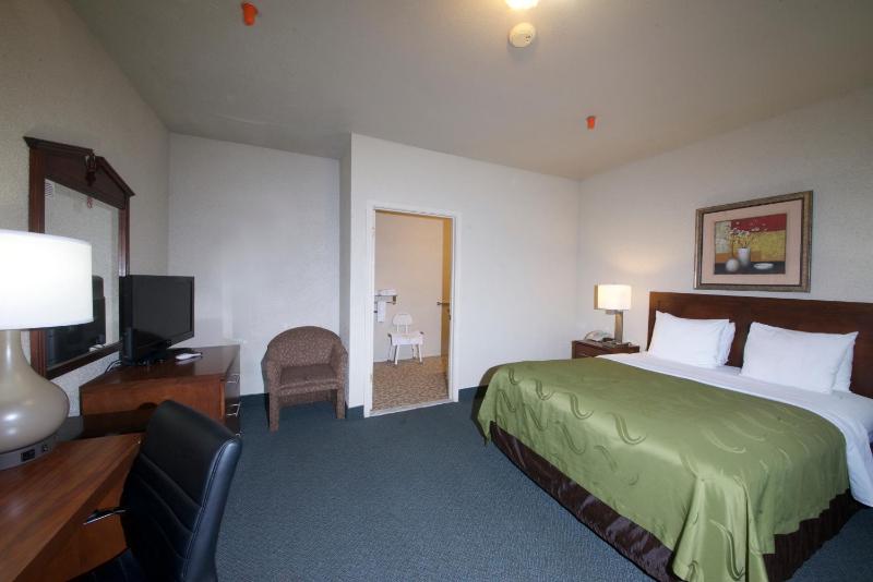 King Room - Non-Smoking image 2