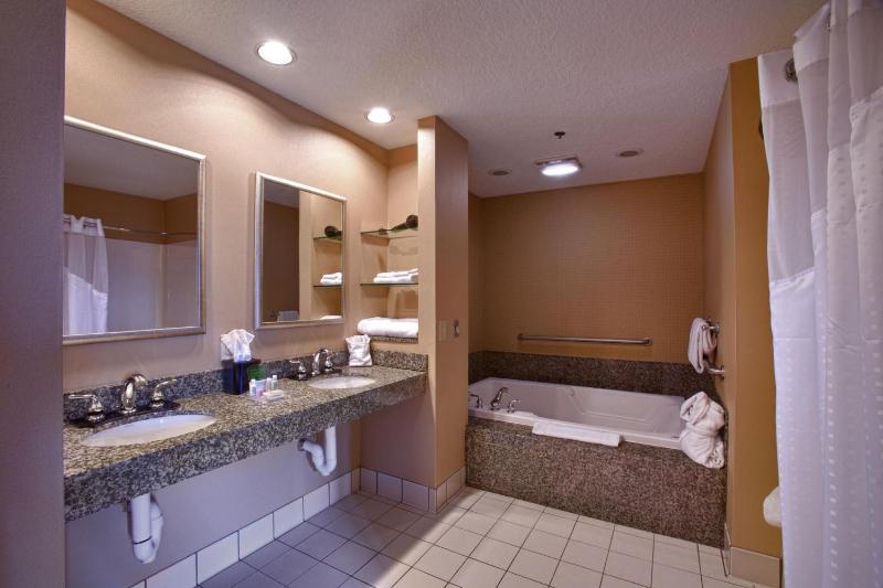 King Suite image 2
