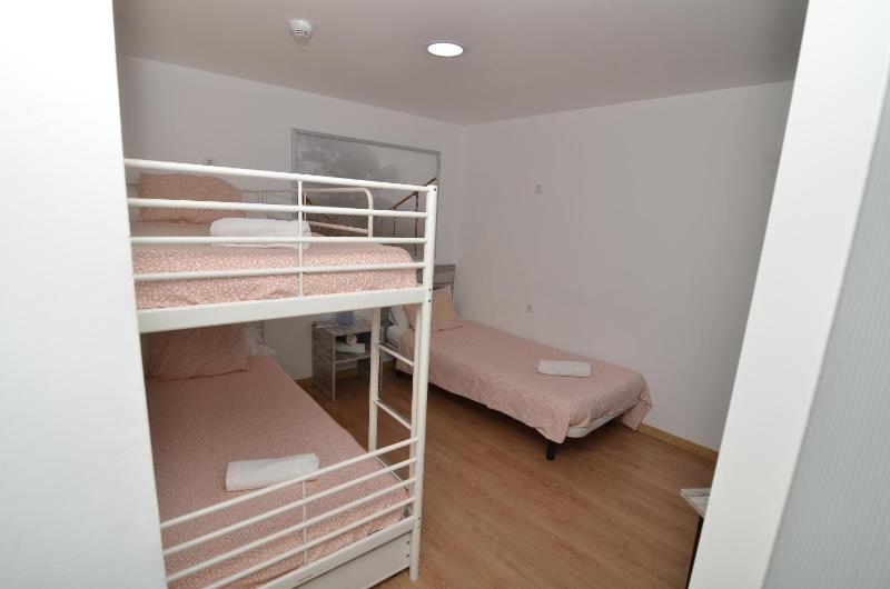 Triple Room with Private External Bathroom image 1