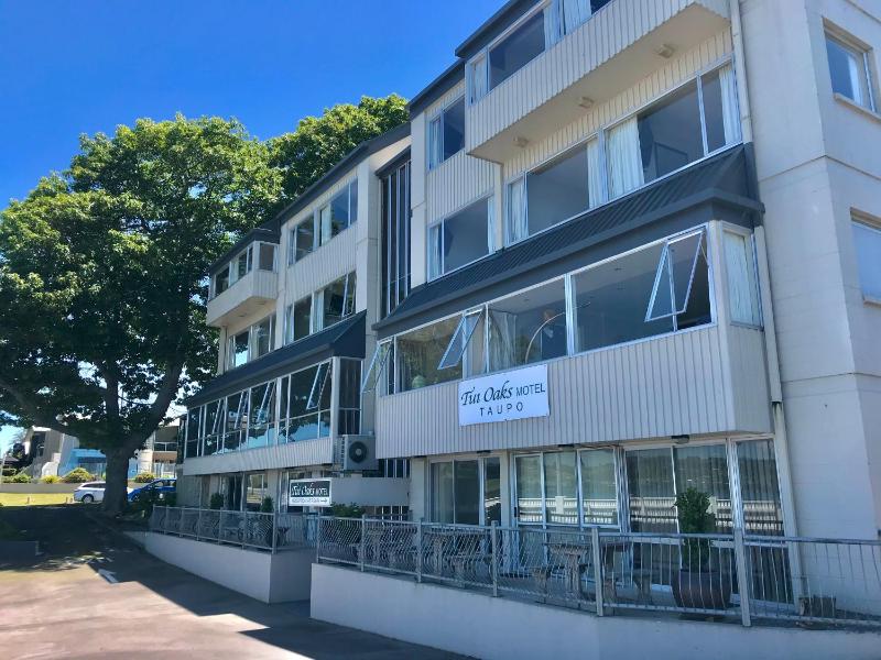 Tui Oaks Motel - image 12