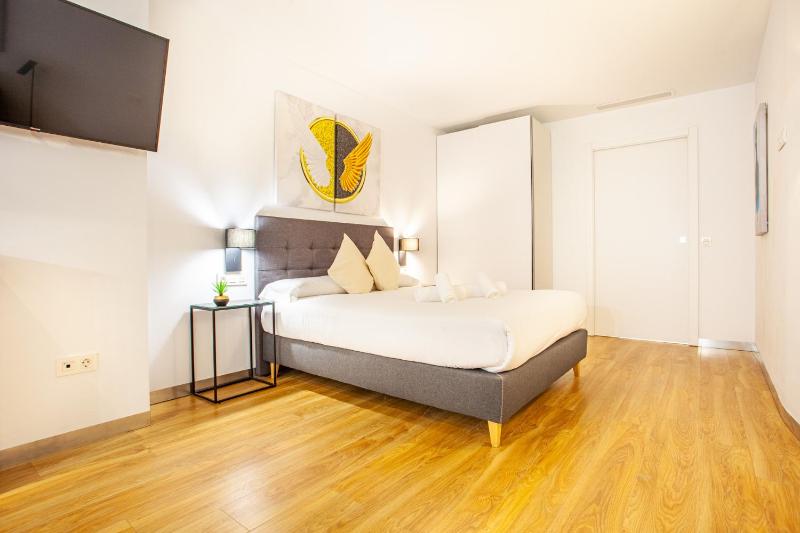 MyFlats Luxury Downtown - image 13