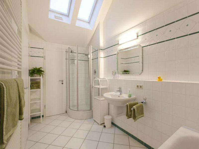 Apartment with Balcony image 3