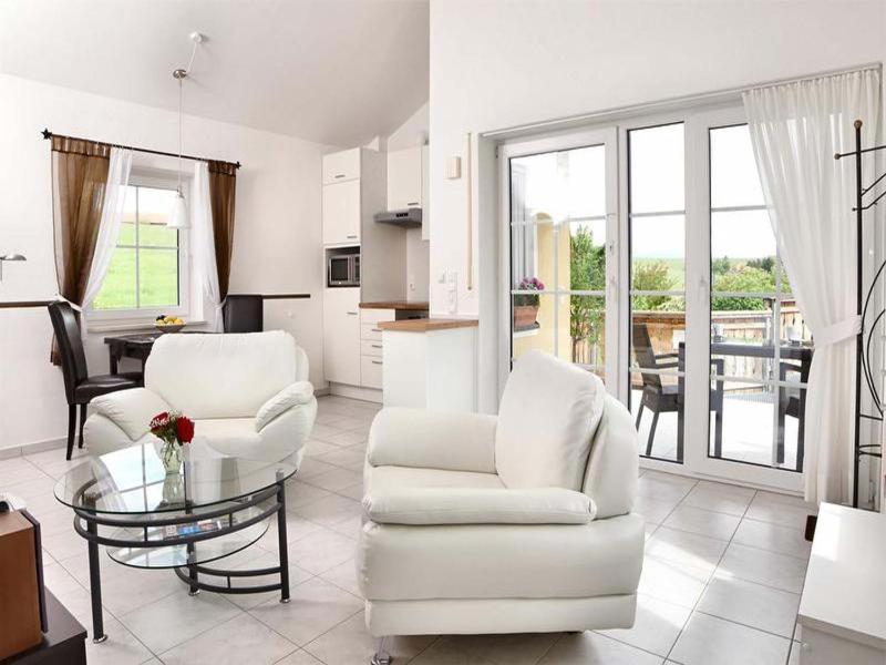 Apartment with Mountain View image 1