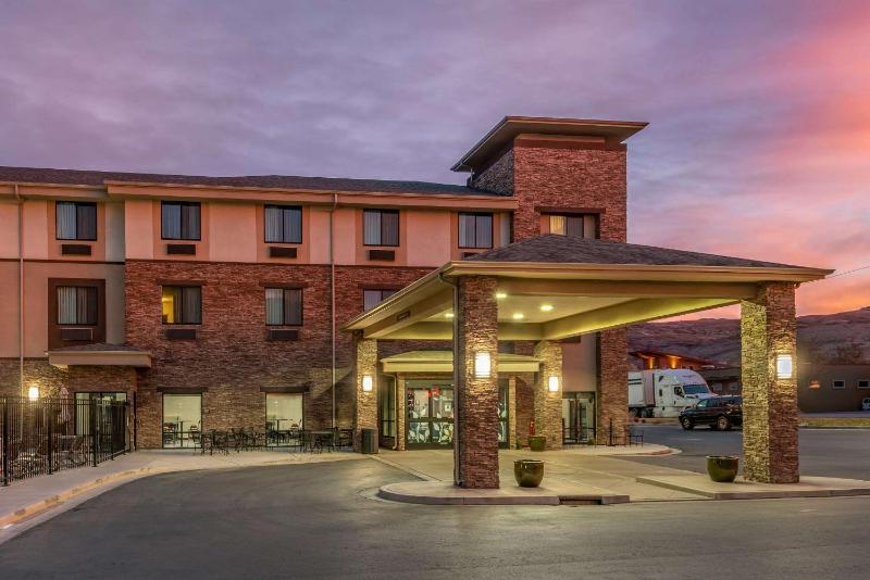 Sleep Inn & Suites Moab near Arches National Park - image 1