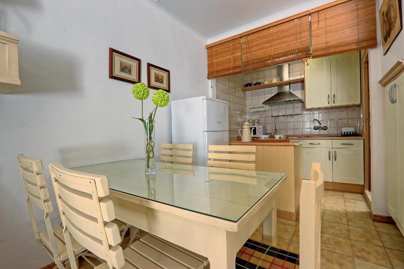 Two-Bedroom Apartment image 4