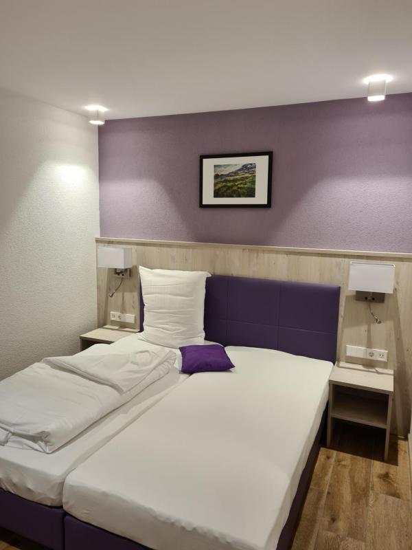 Single Room image 2