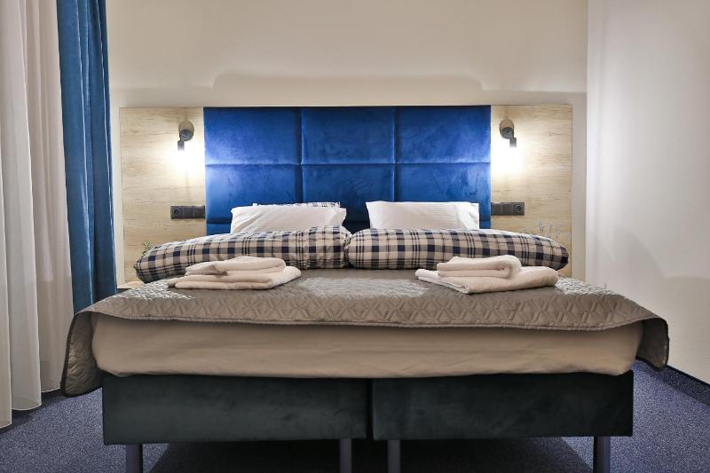Small Double Room image 3