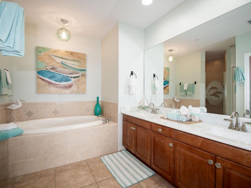Harborview Grande 803 - image 22