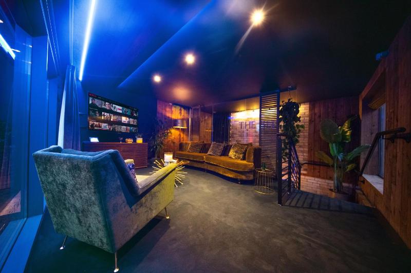 The Bells - Luxury Serviced Apartments - image 37