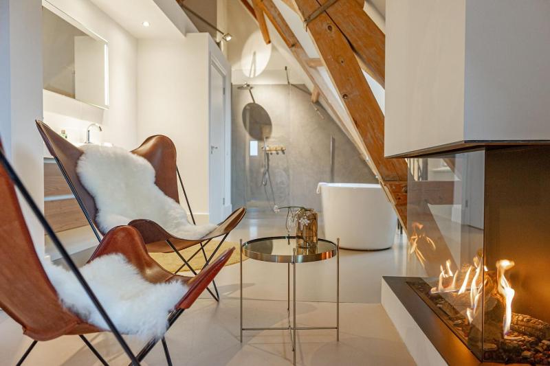 Suite with Balcony image 4
