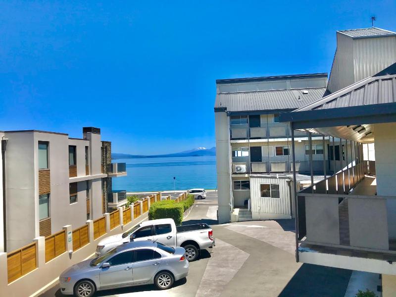 Tui Oaks Motel - image 18