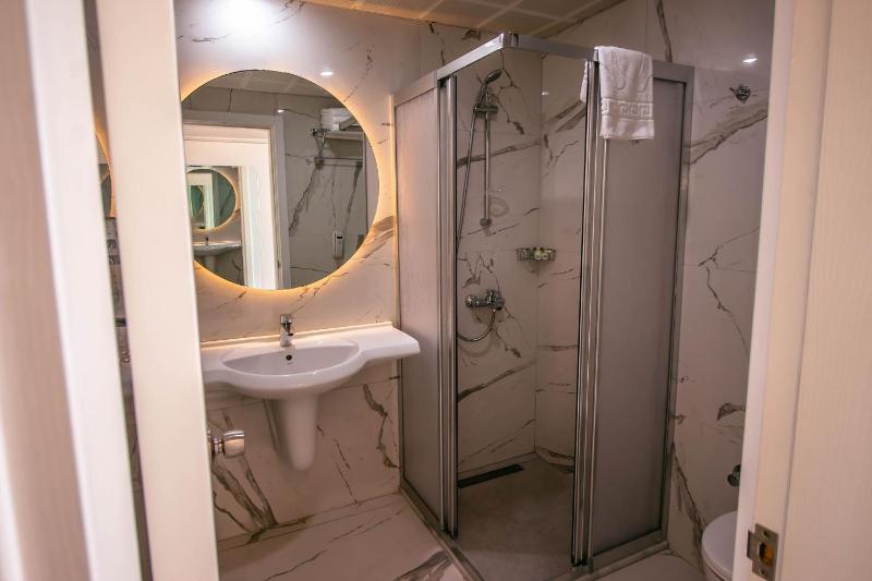 Standard Triple Room image 1