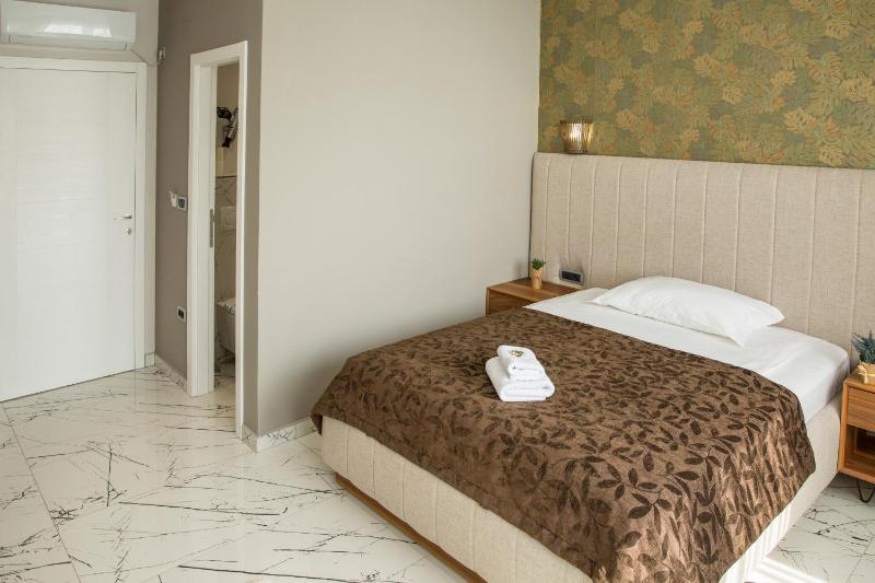 Garni Boutique Hotel Arta - image 8