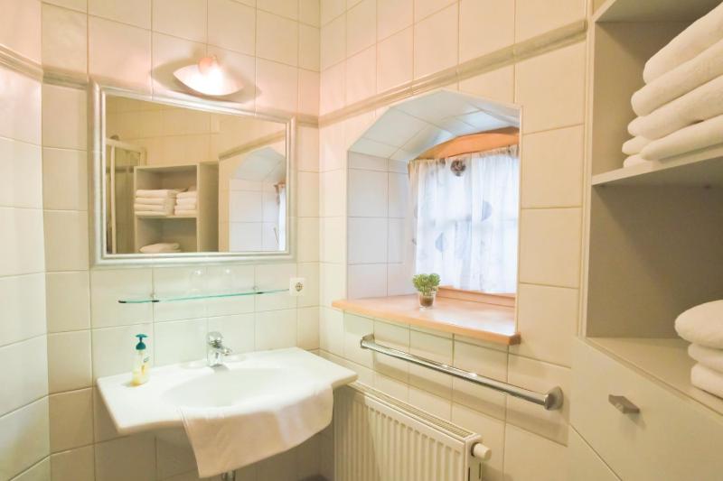 Two-Bedroom Apartment (2-3 Adults) image 2
