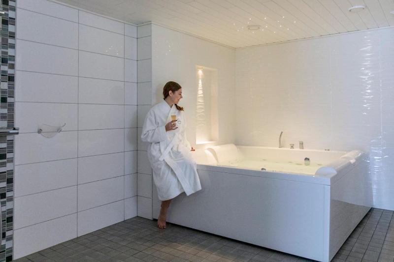 Suite with Sauna image 2