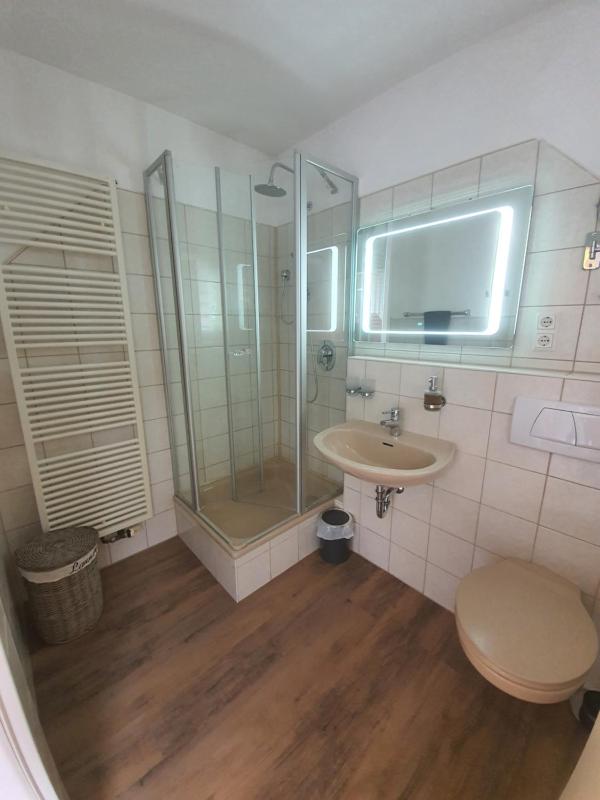 Studio Apartment image 4