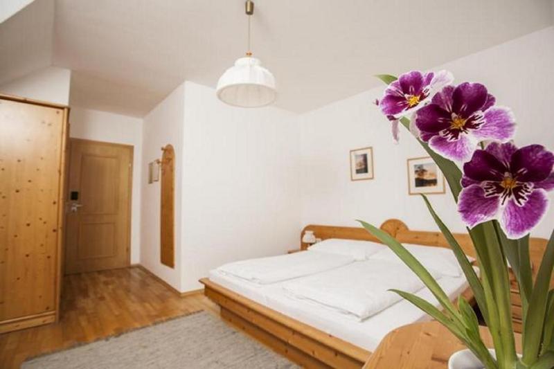 Standard Double Room 6 image 1