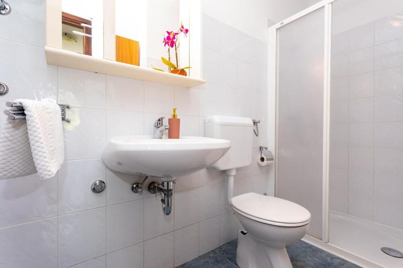 Apartments Sersic - image 33