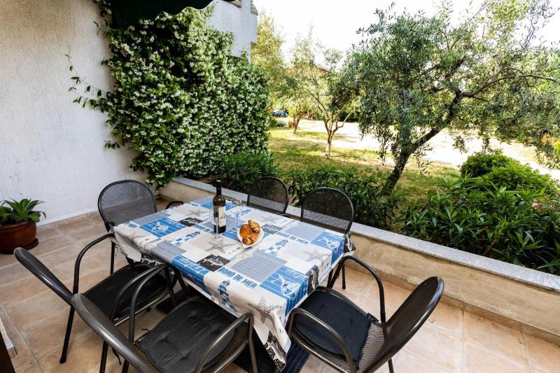 Apartments Sersic - image 10