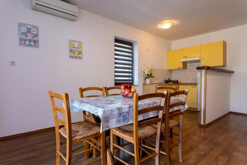 Apartments Sersic - image 25