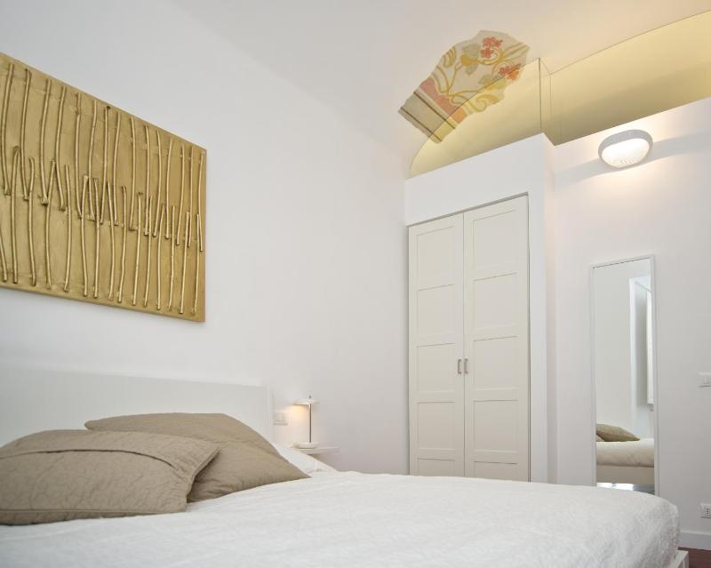Double Room image 3