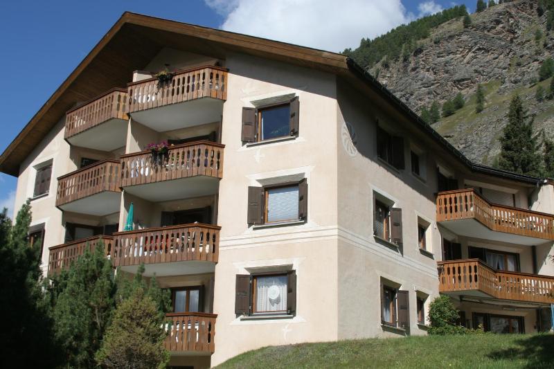 Apartment with Balcony image 4