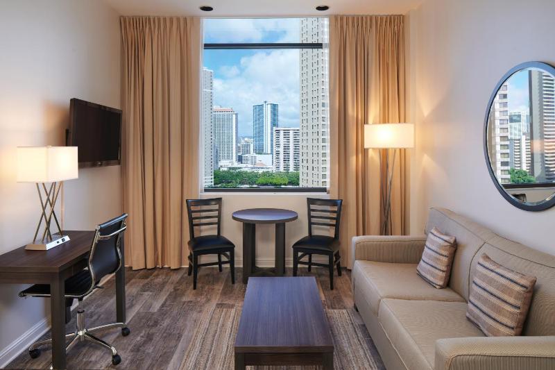 One Bedroom Suite  image 3