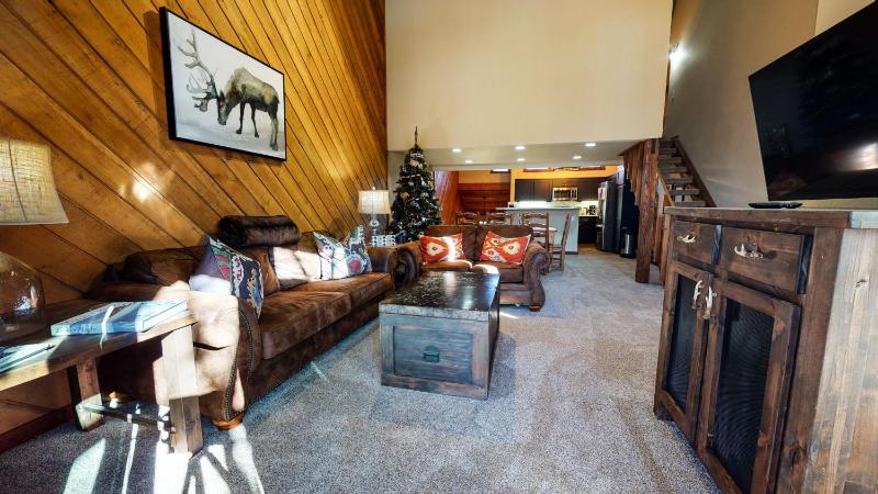 Four-Bedroom Apartment image 3