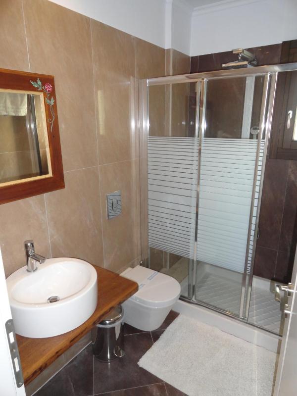 Standard Double Room image 4