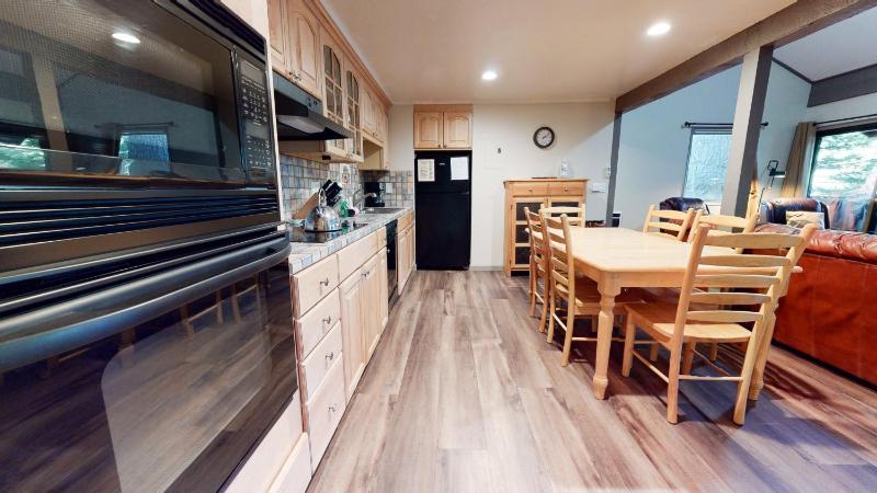 Two-Bedroom Apartment image 3