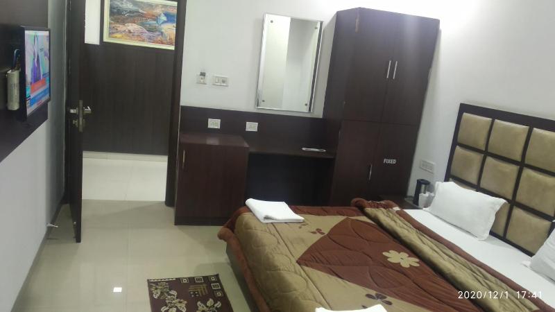 Hotel Popular - image 12