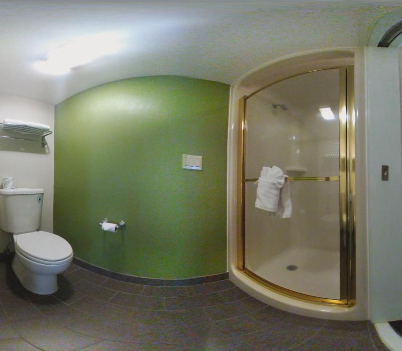 King Suite - Non-Smoking image 1