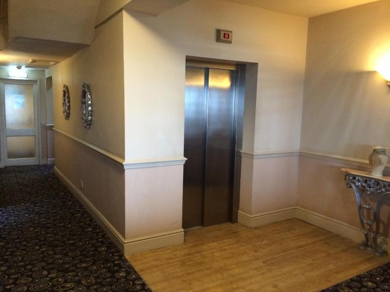 Tiffany's Hotel - image 14
