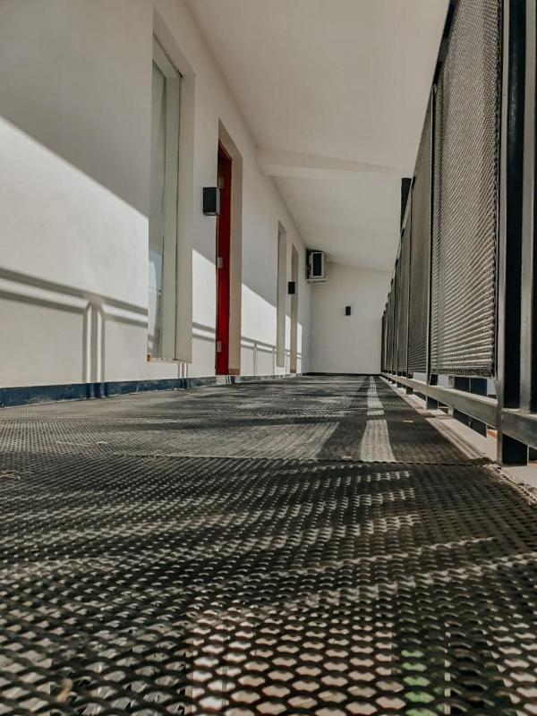 BLU APARTMENTS - image 14
