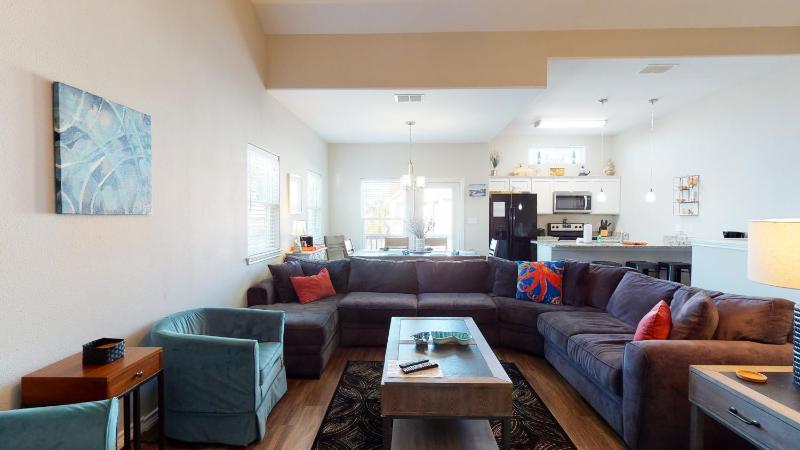 Three-Bedroom Townhouse image 1