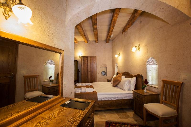 Deluxe Double Room image 2