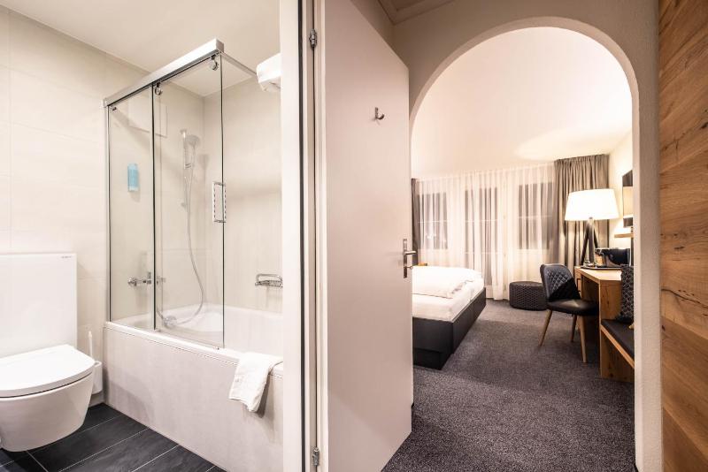 Triple Room image 4