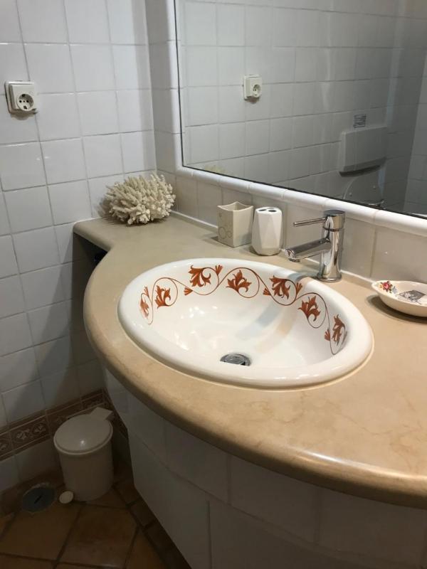 Five-Bedroom Apartment image 1