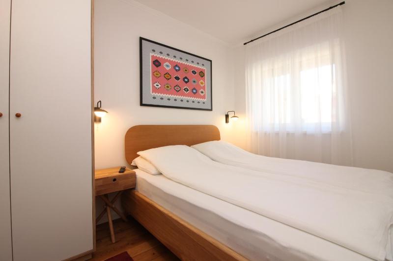 One-Bedroom Apartment image 3