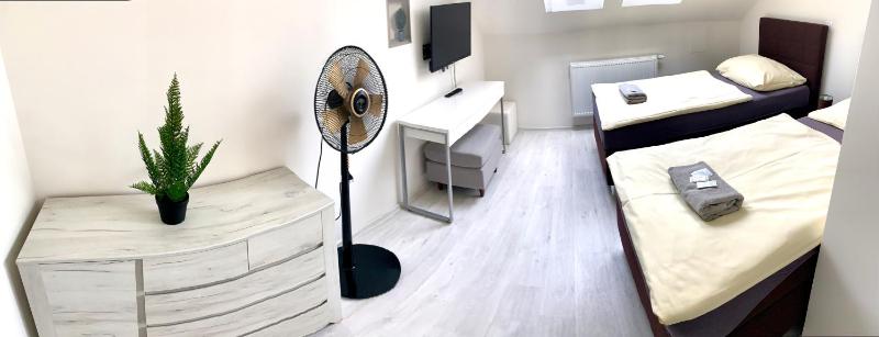 Superior Single Room image 2