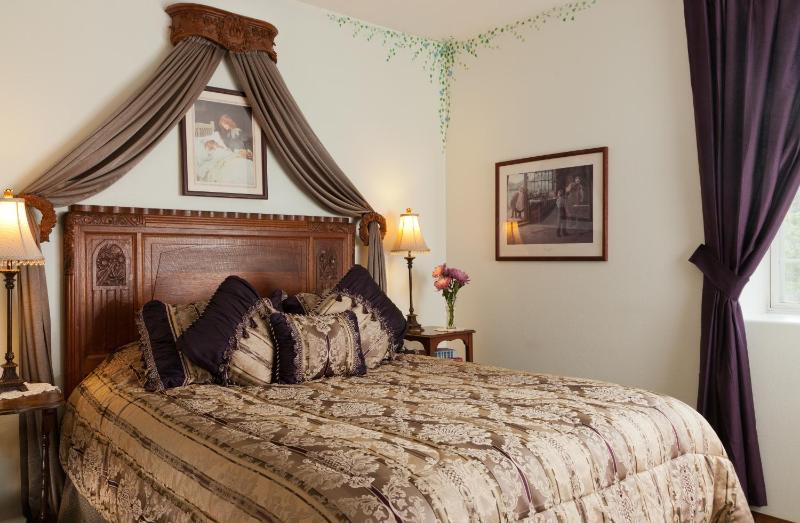 Deluxe Family Suite image 2
