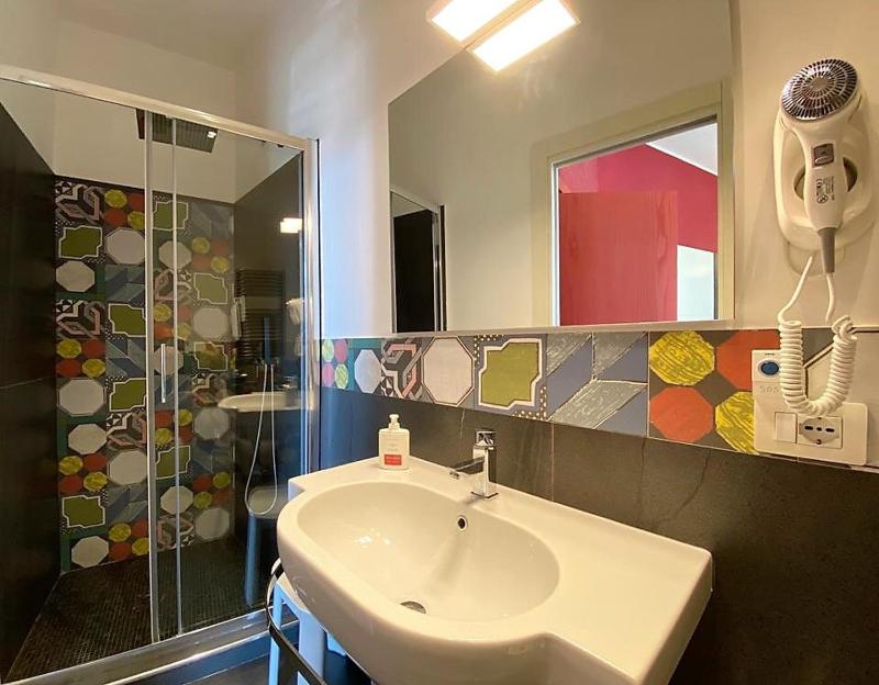 Suite with Sea View image 4