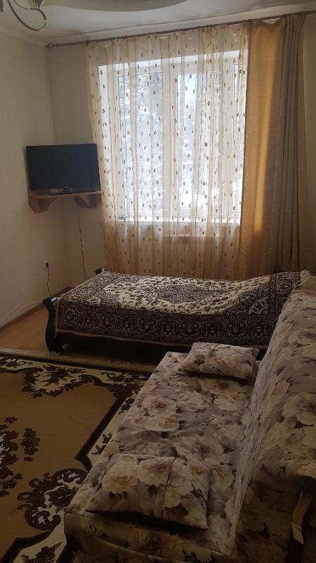 One-Bedroom Apartment image 3