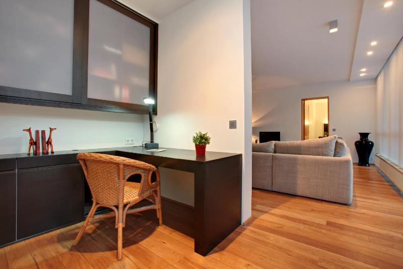 Two-Bedroom Apartment with Sea View image 4