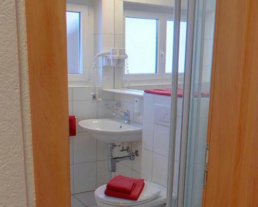 Small Single Room image 1