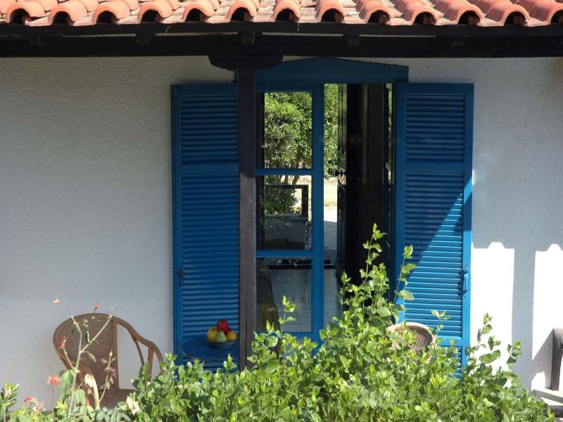 Twin Room with Garden View image 1